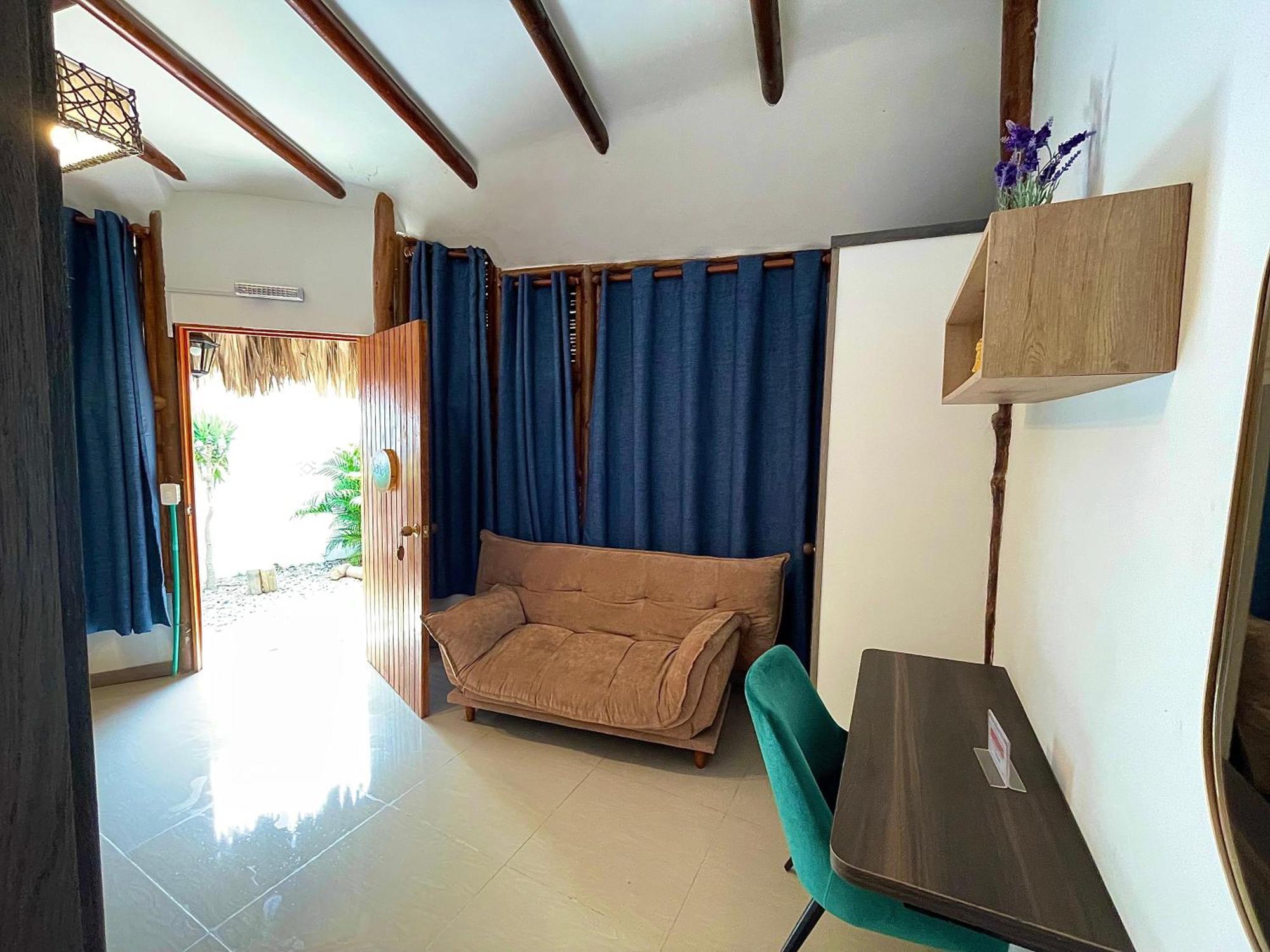 Bikini Hotel & Pool Palomino Δωμάτιο φωτογραφία